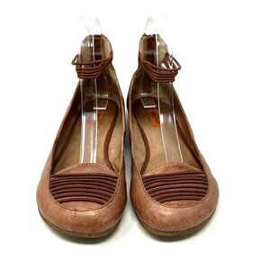 Miz Mooz Tan Leather Derby Flat Size 7 Round Toe Stretchy Strappy Ankle